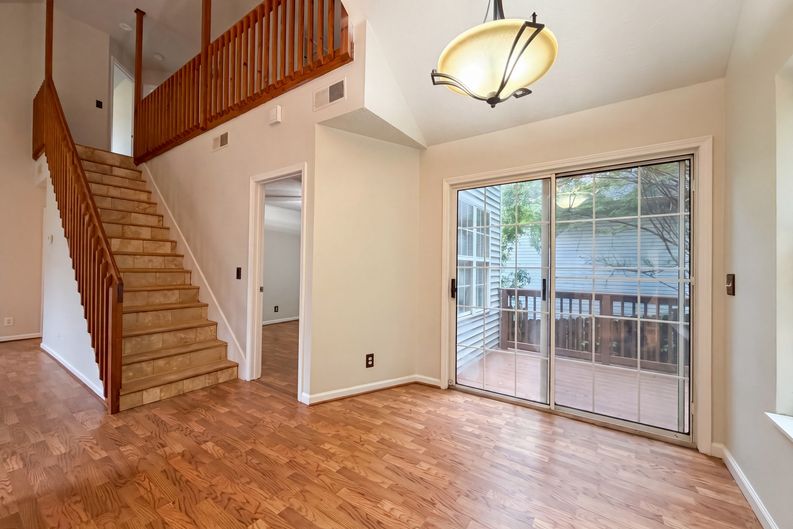 Photo 7 of 18 of 4046 Farmingham Woods Dr, Hermitage, TN