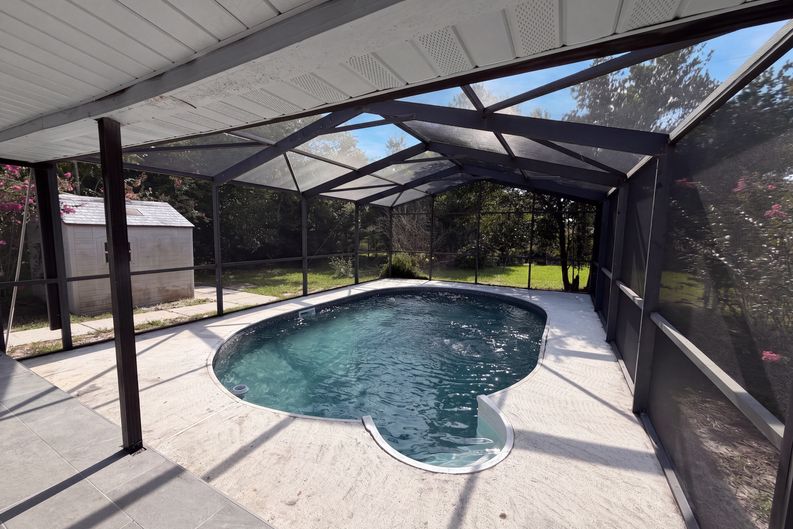 Photo 16 of 19 of 2096 W Atmore Cir, Deltona, FL