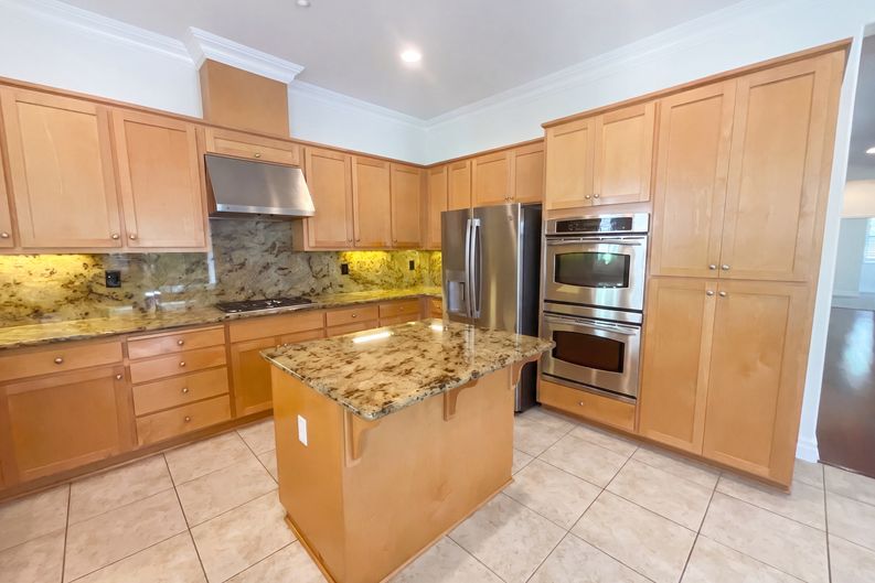 Photo 12 of 33 of 6520 Nebula Ct, Rocklin, CA