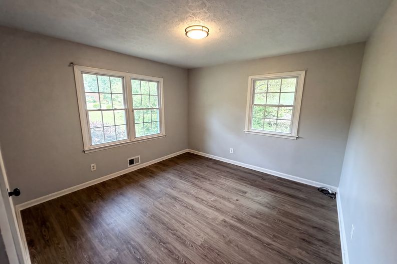 Photo 11 of 30 of 190 Stroud Dr SE, Mableton, GA