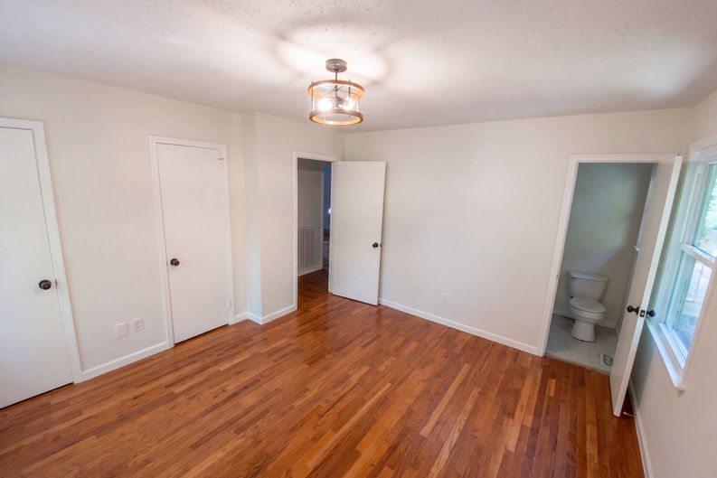 Photo 33 of 56 of 4676 Fairway Dr, Pinson, AL