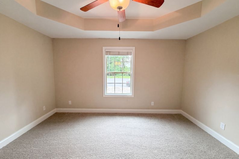 Photo 10 of 19 of 741 Inver Ln, Clarksville, TN