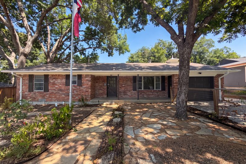 Photo 21 of 23 of 808 Griffin St, McKinney, TX
