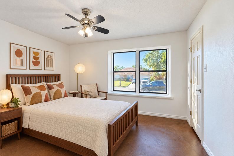 Photo 11 of 17 of 935 Thistle Ridge Ln, Arlington, TX