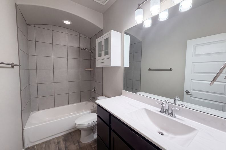 Photo 13 of 24 of 6384 Red Falcon Dr NE, Rio Rancho, NM