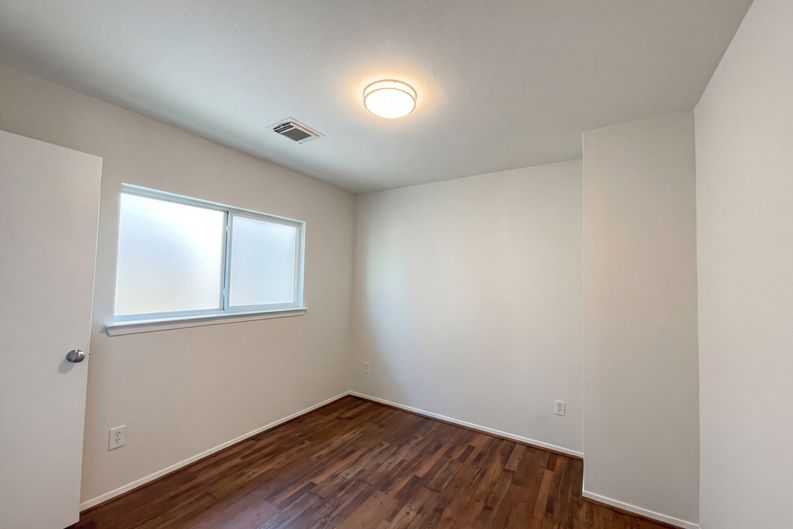 Photo 13 of 17 of 6434 Provident Green Dr, Katy, TX