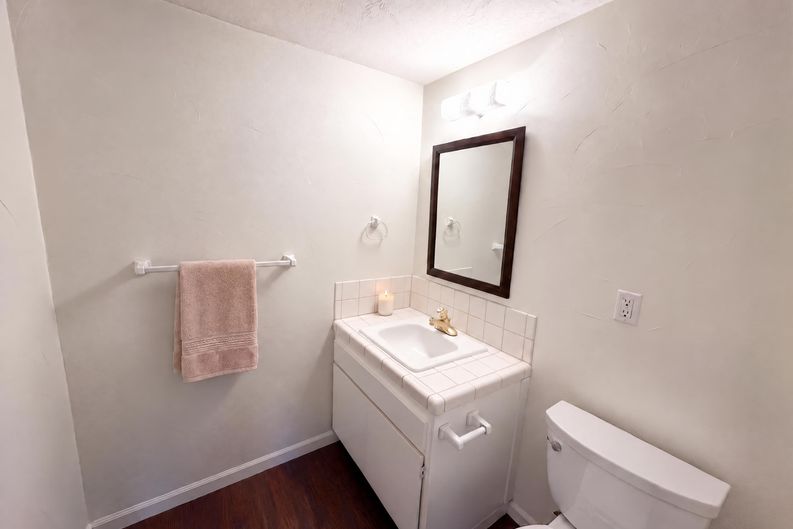 Photo 12 of 21 of 7318 Villa Del Sol Ln, Citrus Heights, CA