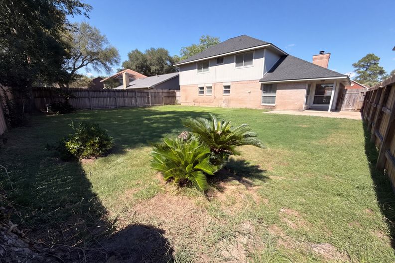 Photo 27 of 32 of 4519 Spinks Creek Ln, Spring, TX