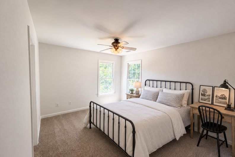 Photo 12 of 23 of 861 Windsor Creek Dr, Grayson, GA