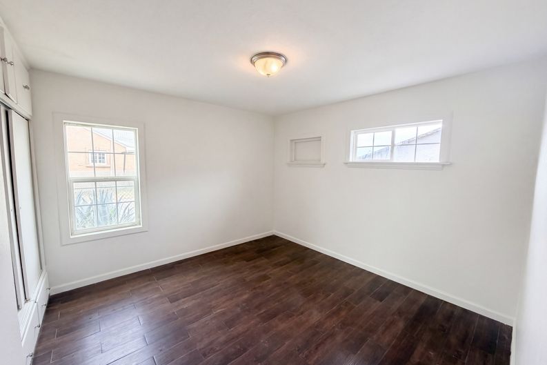 Photo 9 of 42 of 11950 Lee Ave, Adelanto, CA