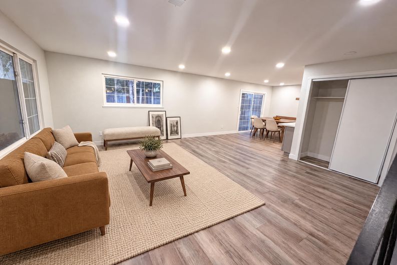 Photo 3 of 31 of 8092 Alma Mesa Way, Citrus Heights, CA