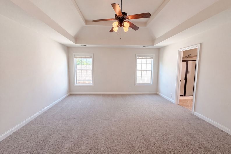 Photo 4 of 27 of 1733 Apache Way, Clarksville, TN