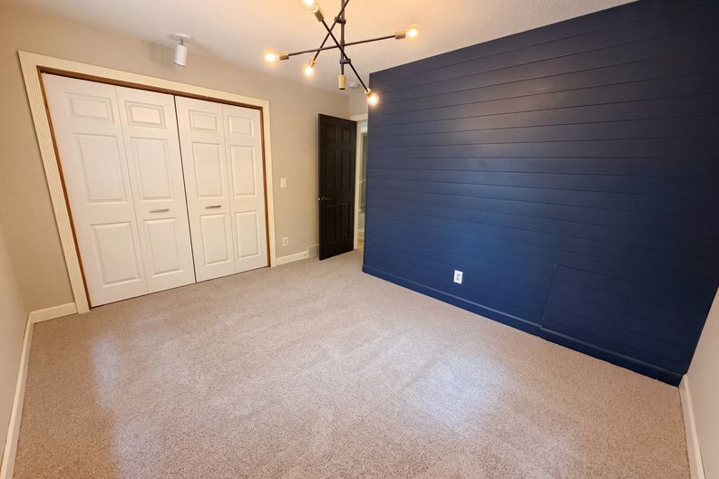 Photo 4 of 16 of 6710 Hopi Rd, Chanhassen, MN