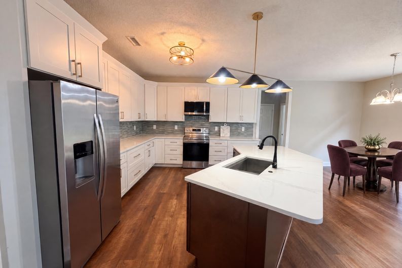 Photo 11 of 19 of 1812 Devonridge Dr, Fuquay Varina, NC