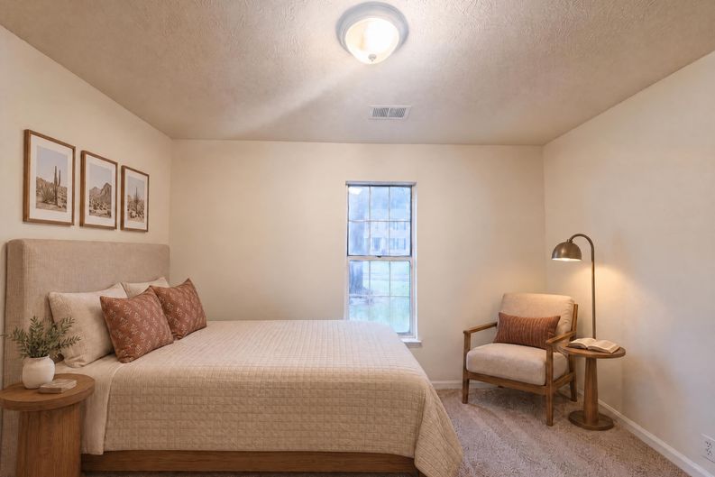 Photo 10 of 29 of 4320 Southvale Dr, Decatur, GA
