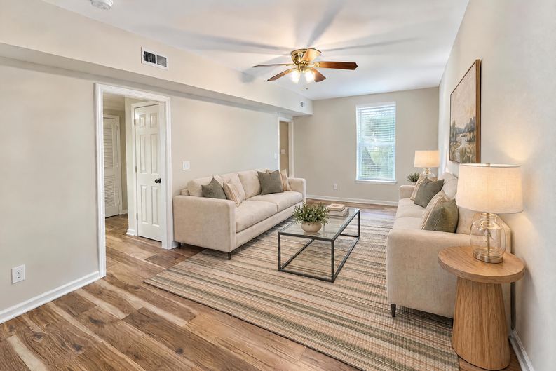 Photo 3 of 22 of 2628 Gaylon St, Birmingham, AL