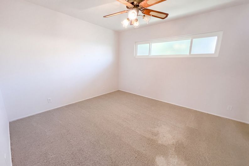 Photo 14 of 23 of 41219 Tava Ln, Hemet, CA