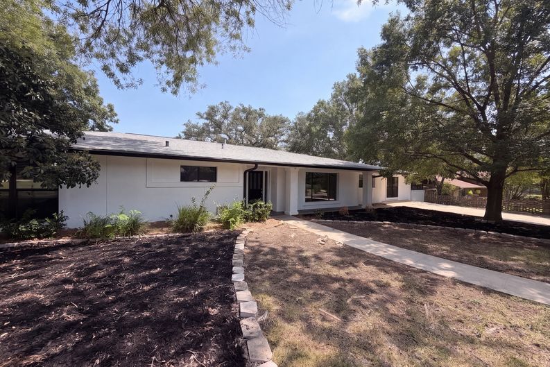 Photo 22 of 25 of 106 Briarcliff Dr, San Antonio, TX