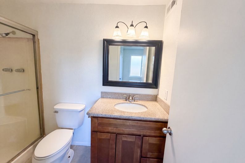 Photo 16 of 27 of 5617 W Hatcher Rd, Glendale, AZ