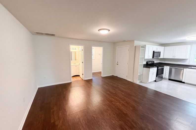 Photo 11 of 26 of 232 N River St, Mount Holly, NC