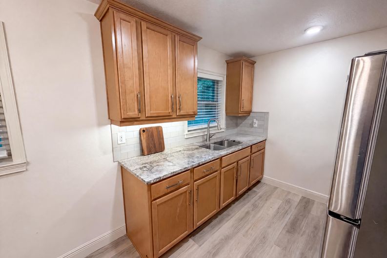 Photo 9 of 26 of 3444 Valeview Dr, Apopka, FL