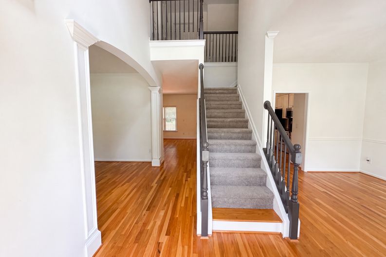 Photo 7 of 58 of 3612 Brookefall Ct, Suwanee, GA