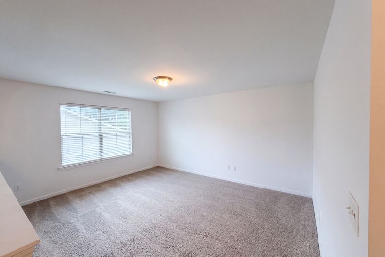 Photo 9 of 22 of 1304 Litchborough Way, Wake Forest, NC