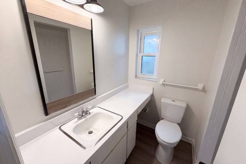 Photo 8 of 28 of 1148 Wentworth Cir, Rockledge, FL