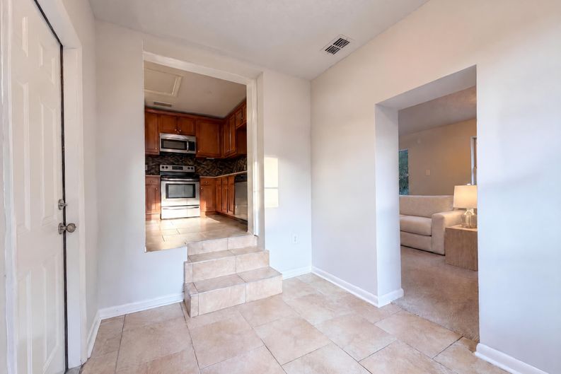 Photo 16 of 26 of 6535 Lou Dr N, Jacksonville, FL