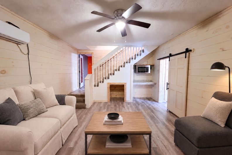 Photo 9 of 28 of 2039 Slippery Rock Cir, Sevierville, TN