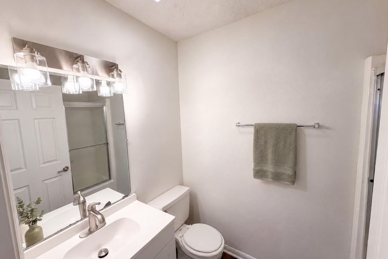Photo 14 of 19 of 101 Carriage House Dr, Kannapolis, NC