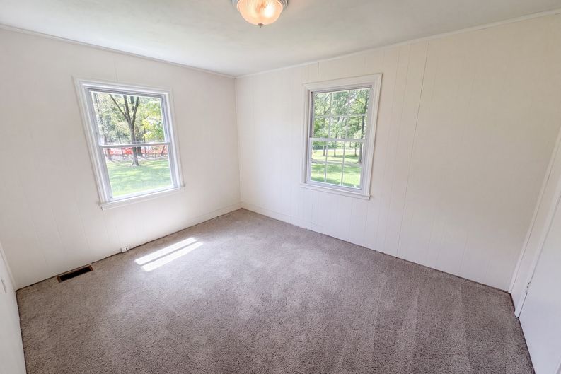 Photo 10 of 23 of 5100 Robinwood Dr, Charlotte, NC
