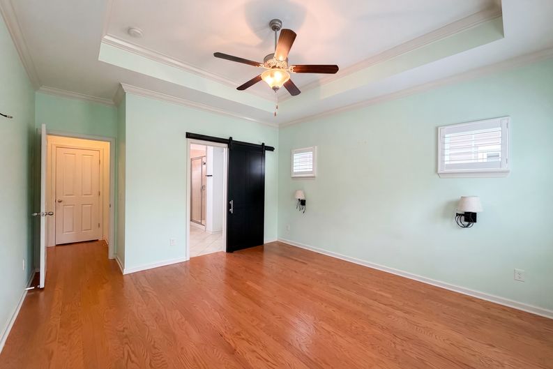 Photo 4 of 15 of 2530 Walpole Ln, Columbia, TN