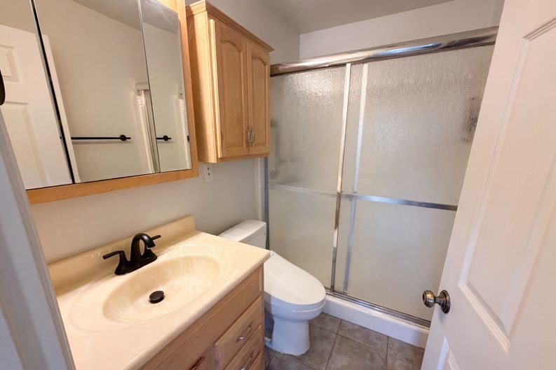 Photo 11 of 23 of 1738 W North Ln, Phoenix, AZ