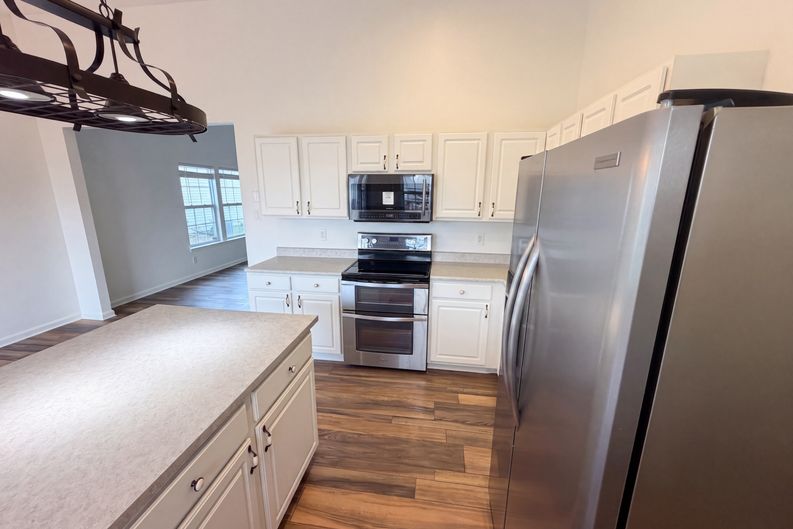 Photo 8 of 24 of 12134 Brushfield Ln, Fishers, IN