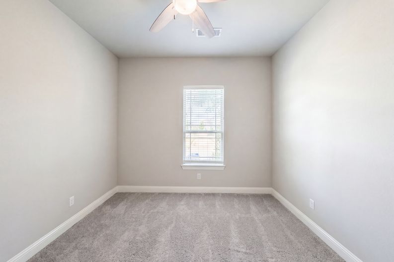 Photo 7 of 20 of 17628 Bottlebrush Dr, Dallas, TX