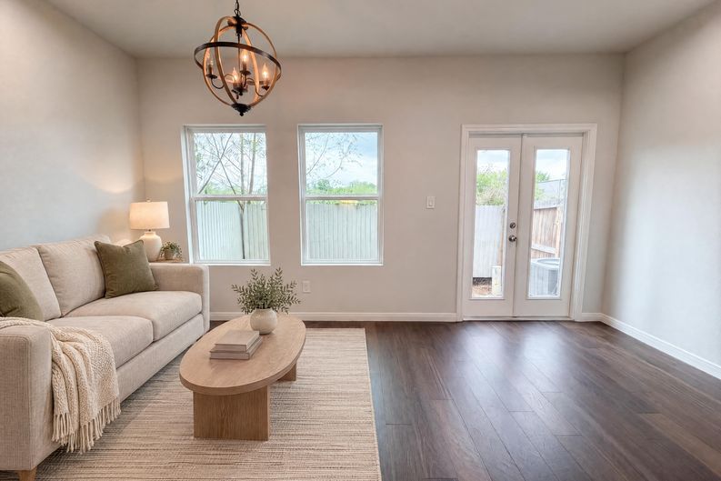 Photo 10 of 17 of 18803 Luminescent Ln, Spring, TX