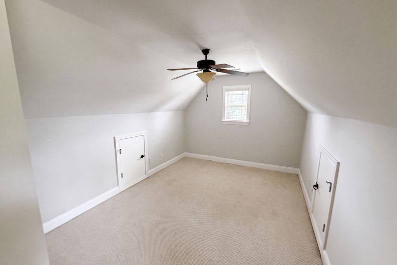 Photo 17 of 27 of 212 Westwind Dr, Newnan, GA