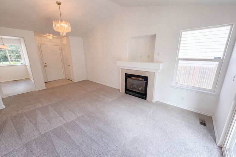 Photo 6 of 29 of 18959 E Linvale Pl, Aurora, CO