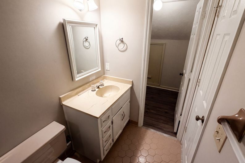 Photo 25 of 46 of 2360 Kimbrough Ct, Atlanta, GA