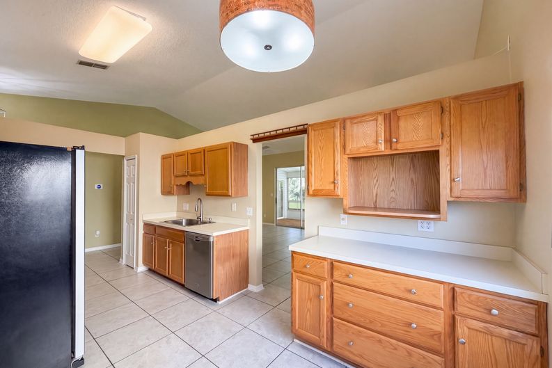 Photo 13 of 25 of 5414 Astor St, Leesburg, FL