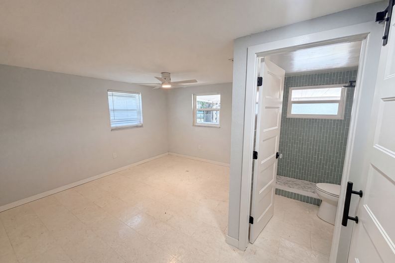 Photo 4 of 30 of 13638 Evelane Dr, Hudson, FL