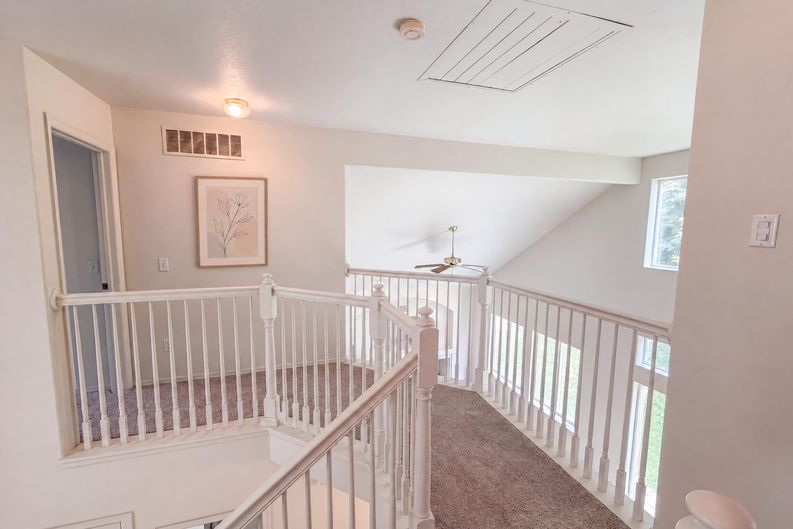 Photo 13 of 40 of 821 Sage Sparrow Cir, Highlands Ranch, CO