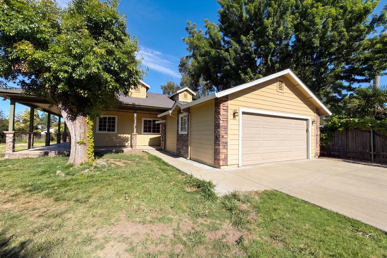 Photo 1 of 48 of 8233 Fair Way, Citrus Heights, CA
