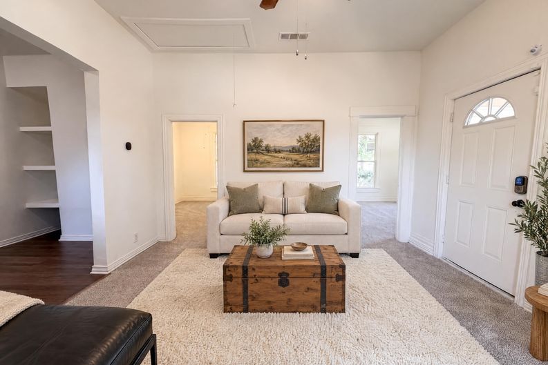 Photo 6 of 16 of 1216 Bessie St, Fort Worth, TX