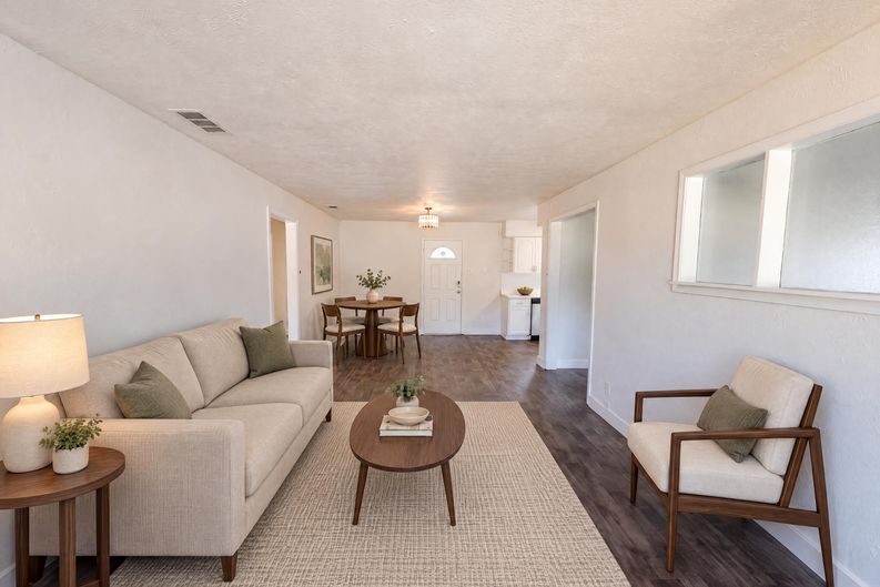Photo 12 of 23 of 8540 Foxwood Ln, Dallas, TX