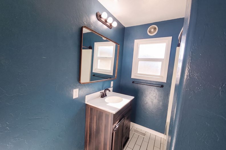 Photo 11 of 22 of 93291 Prairie Rd, Junction City, OR