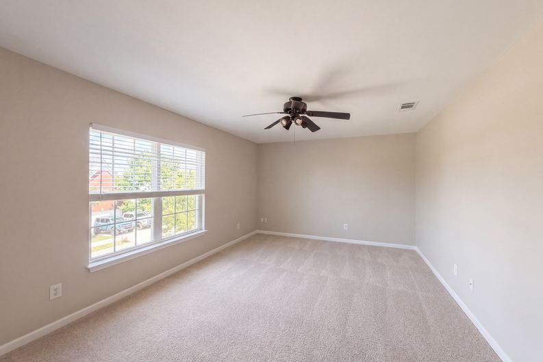 Photo 9 of 29 of 3010 Feradach Ln, Spring Hill, TN