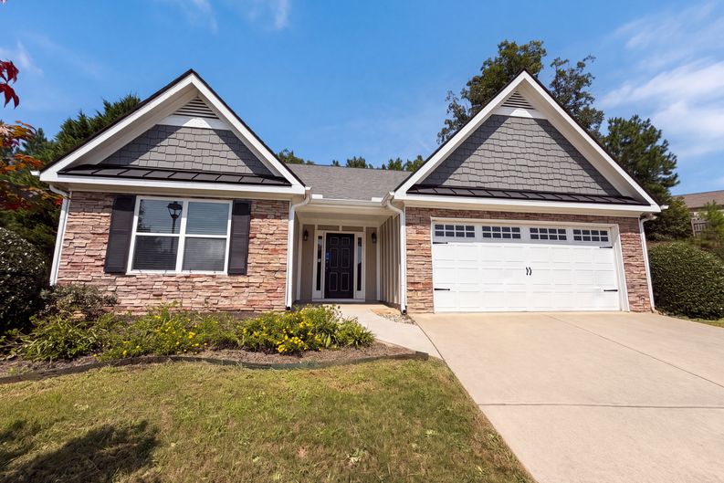 Photo 17 of 18 of 211 Logan Creek Ln, Dallas, GA