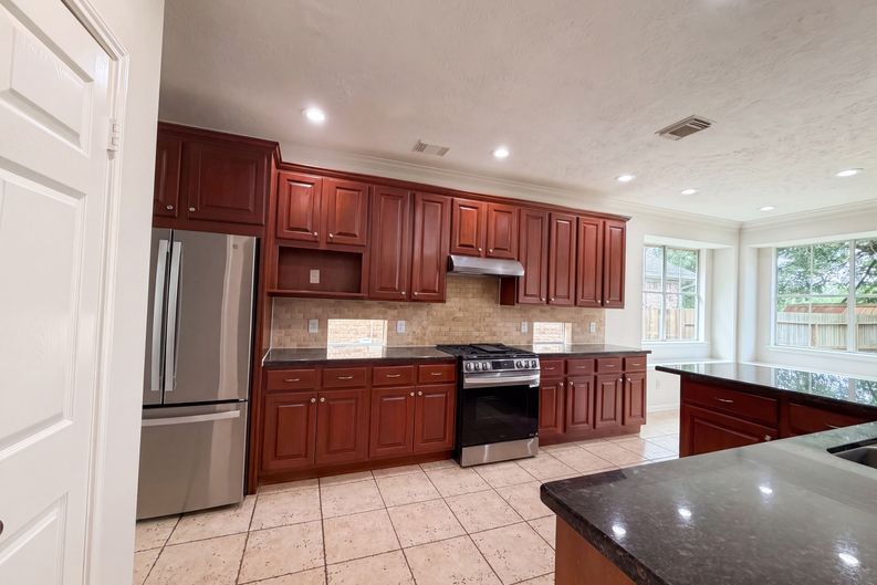 Photo 8 of 33 of 3106 Forrester Dr, Pearland, TX